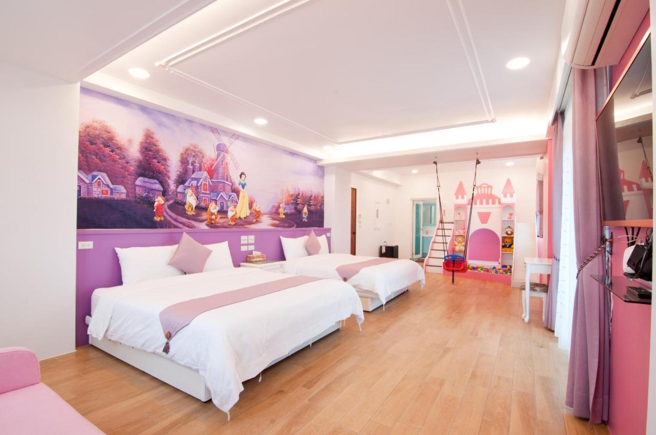 Michelin Castle - Yilan Homestay 우지에 외부 사진